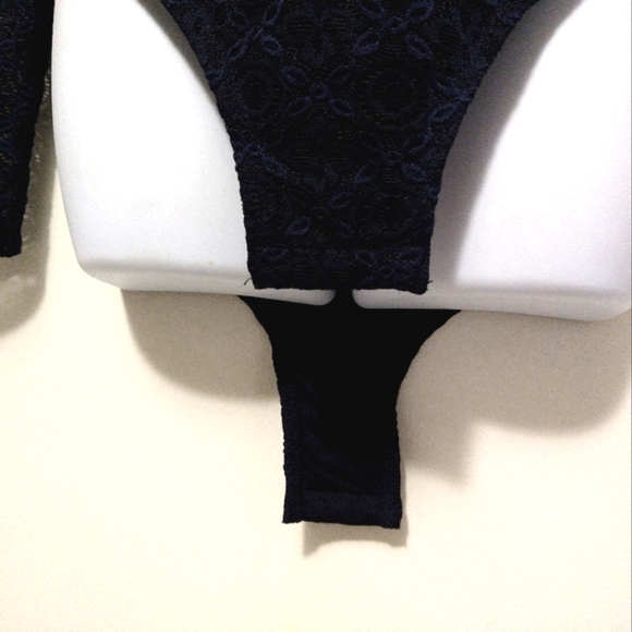 Xhilaration Long Sleeve Laced Bodysuit Shirt NWT - Picture 8 of 13